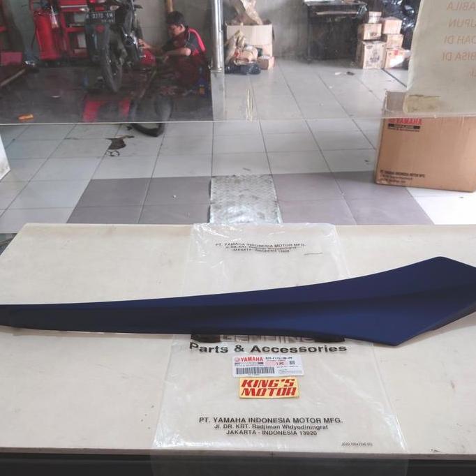 Mole Side Sirip Mole Side Sirip Xmax B74 Biru X-Max Doff Kiri B74-F171L-P6