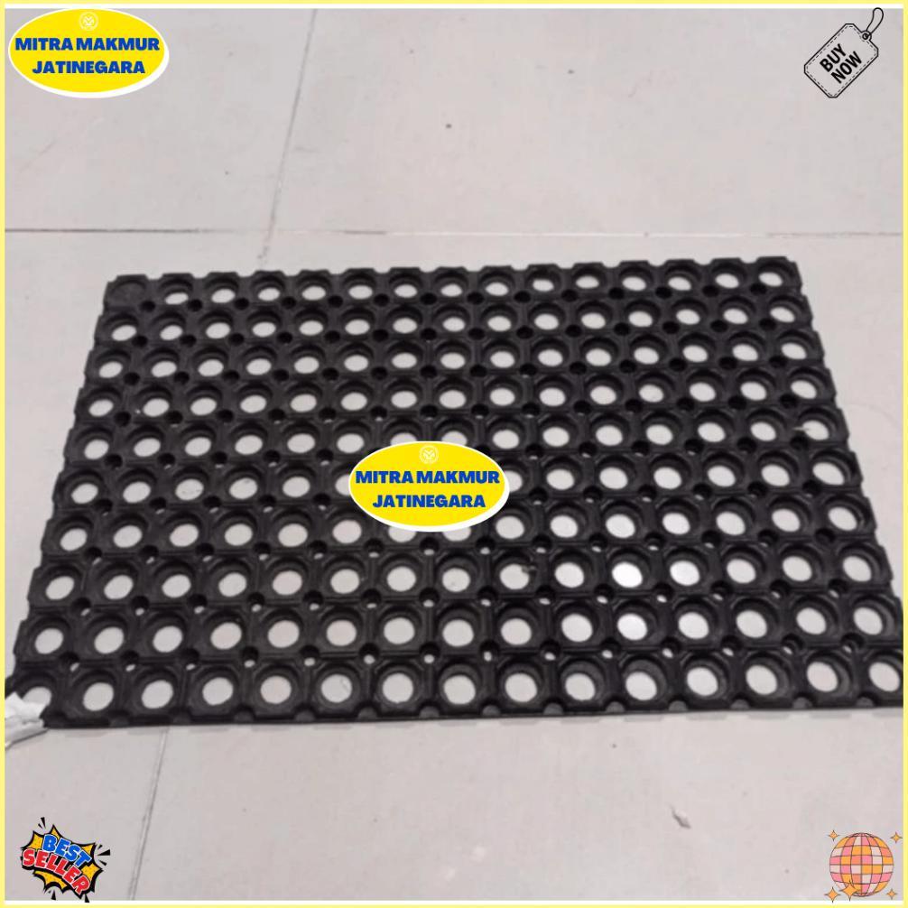 Keset Karet Lubang Anti Slip Keset Kaki Kamar Mandi Keset Lantai Serbaguna Stock