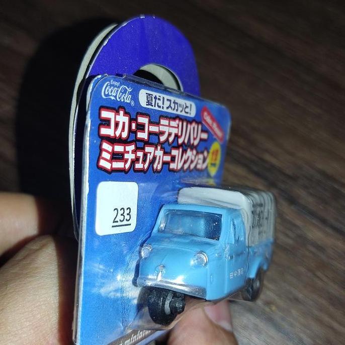 Promo Coca Cola Delivery Car Collection Daihatsu Midget Mp5 Bemo HO Scale Diskon
