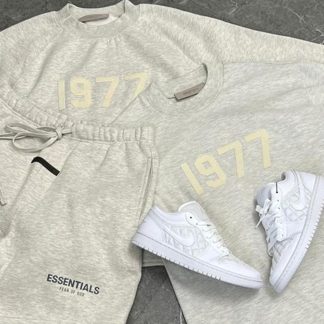 Fear Of God Fear Of God Essentials 1977 T-Shirt Women 100