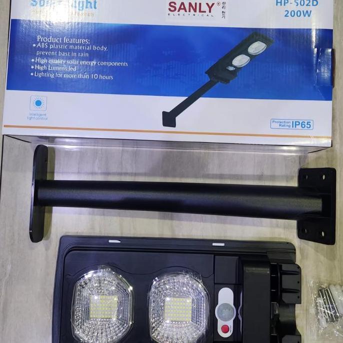 Lampu Jalan Solar Panel / Lampu Jalan Tenaga Surya / Lampu Jalan Solar Cell Outdoor