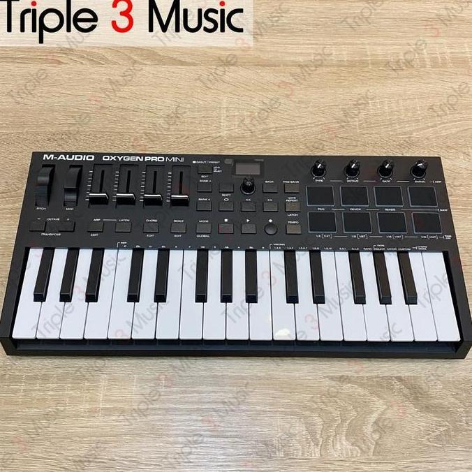 M-Audio Oxygen Pro Mini 32 Midi Controller 32 keys