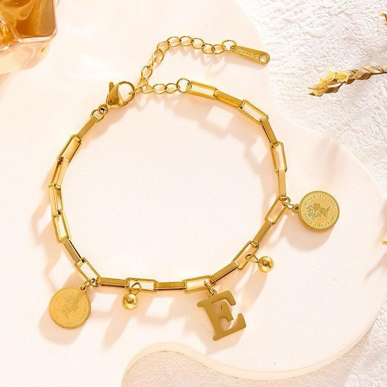 BEST SELLER Gelang Titanium Ratu Elisabet Huruf Korea Elegant Fashion Style