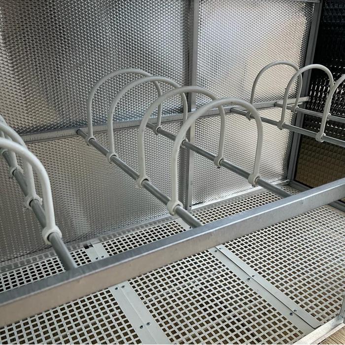 RAK PIRING LEMARI KERAMIK 3 PINTU RATA (GAMBAR/POLOS) **KHUSUS BANDUNG