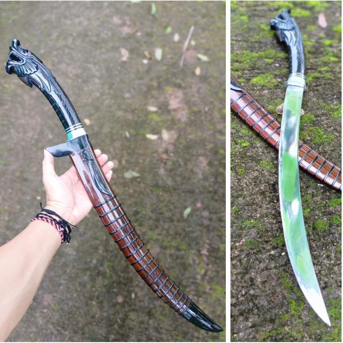 Golok Naga Persia