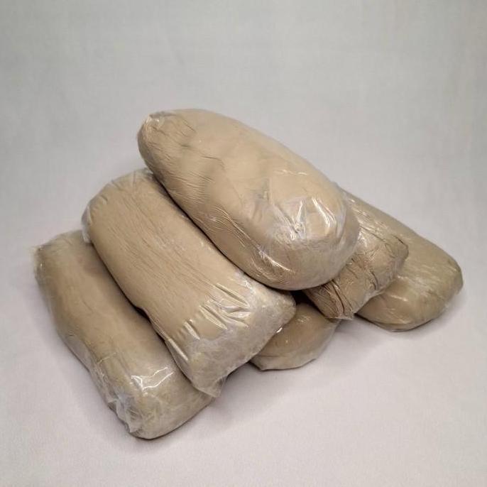 tanah liat stoneware clay plastis