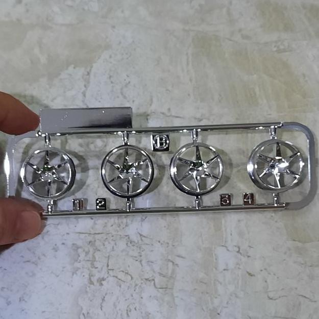 Velg Medium 6 Spoke Velg Spiral  Chrome Original Tamiya