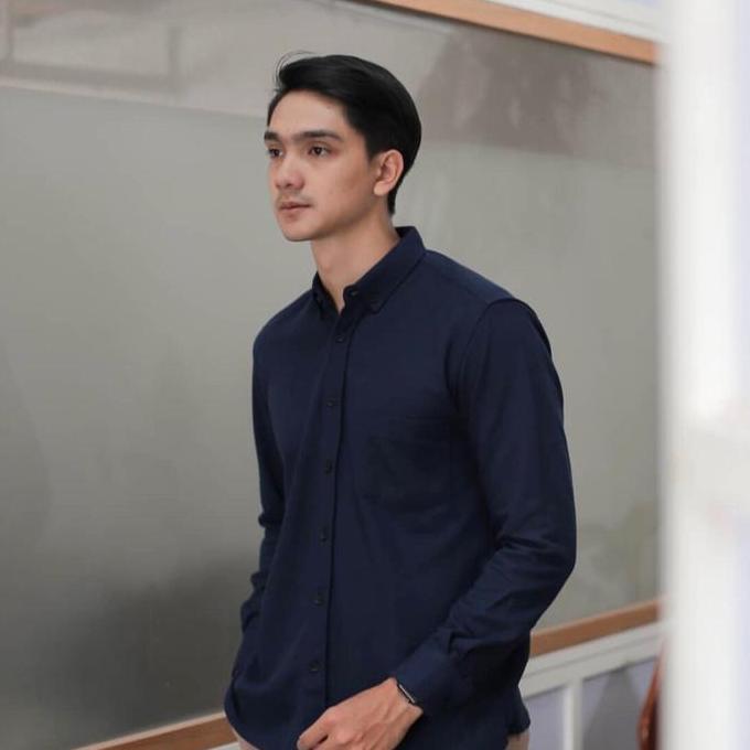 Vorgese- Aljosa Kemeja Pria Polos Navy Biru Dongker Lengan Panjang Kerja Kantor Slimfit Baju Cowok H