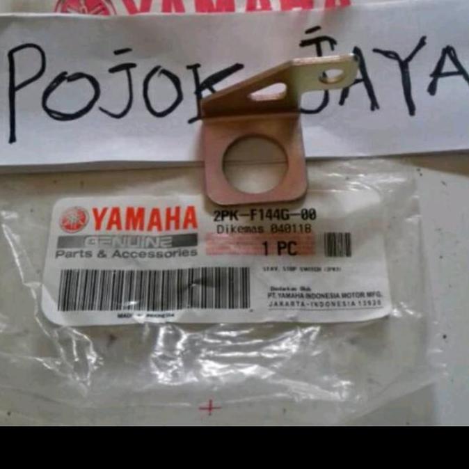 Dudukan switch rem belakang yamaha R15 original