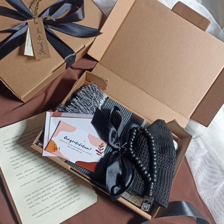 Hampers Cowok Makassar || Hampers Alat Sholat || Kado Cowok || Kado wisuda Cowok