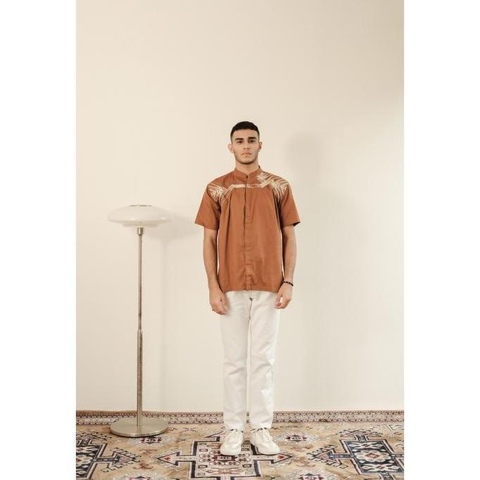 New LARUSSO Kemeja Koko Bordir Panjang - Orange Brick