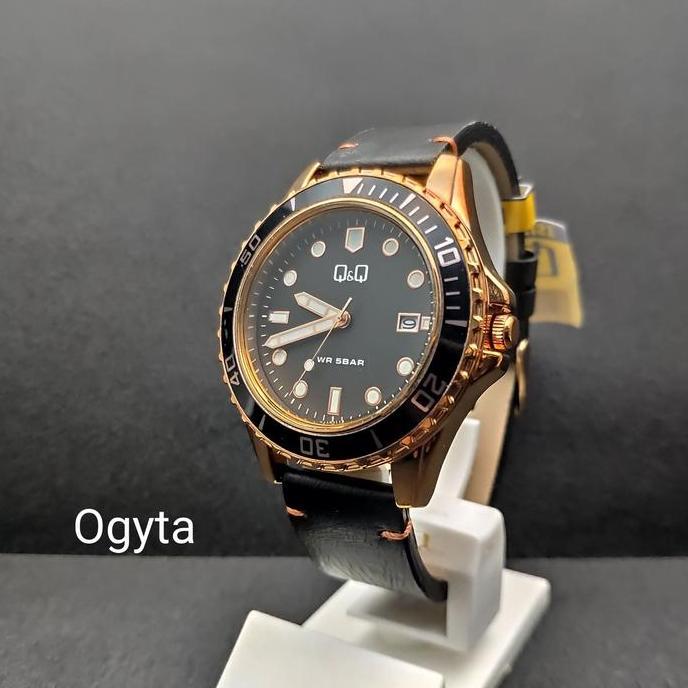 Ready Jam Tangan Pria Q&Q QnQ QQ Analog Strap Kulit Hitam A172J112Y Original