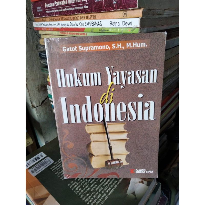 buku Hukum Yayasan Indonesia