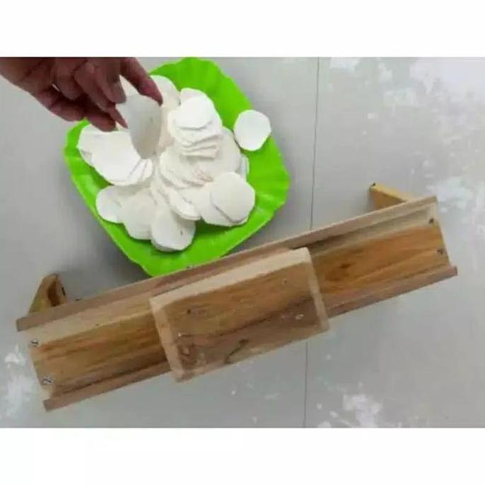 Yanda535 - Promo Pengiris Pemotong Perajang Bawang Parutan Bumbu Sayur Sayuran Serbaguna Asli Kayu J