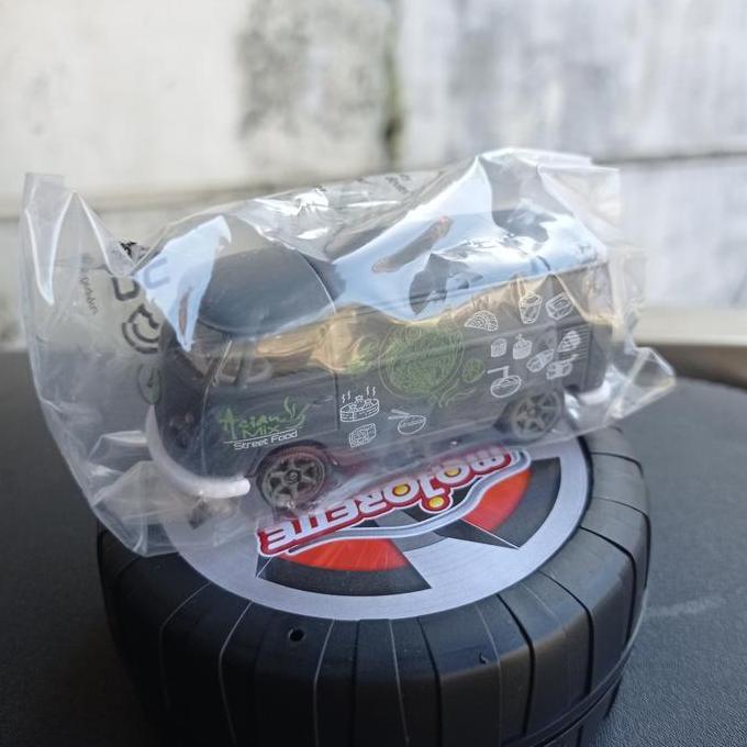 Majorette Pomade VW T1 Food Truck scale Hot Wheels