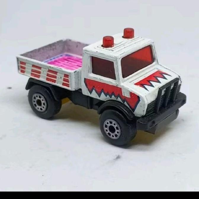 matchbox mercedes benz unimog loose diecast (s)