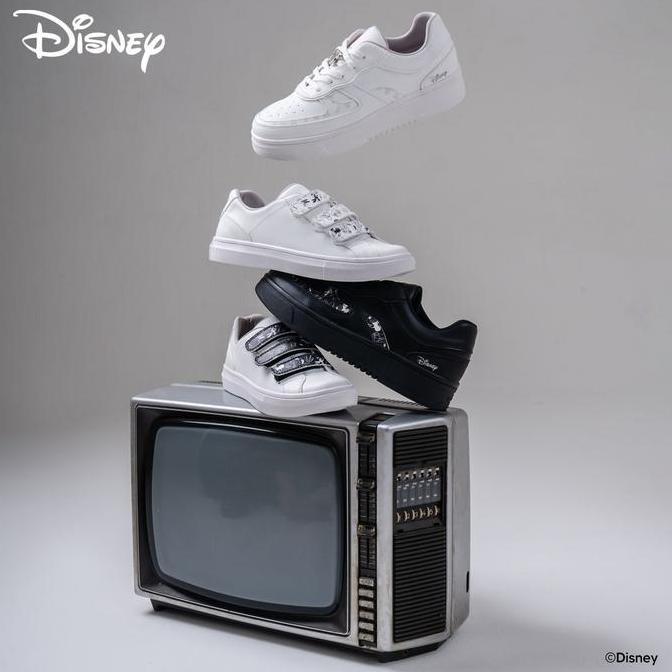 Sepatu Pria Kronikel Project Disney B&W Daily Shoes - White