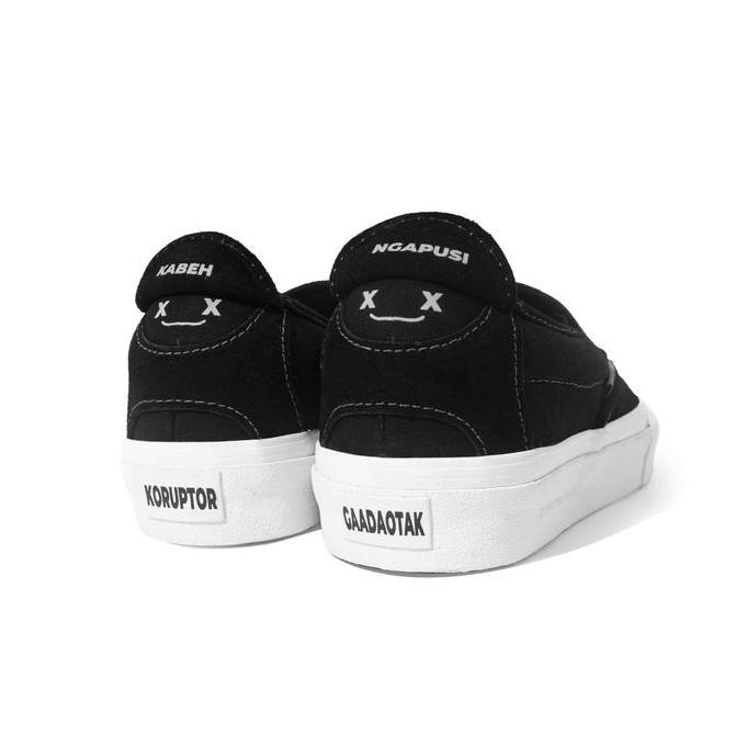 Slip On Pria Sepatu Koruptor Nobrands Footwear Slip On Korjan Koruptor Janco Suede Canvas Sneakers S