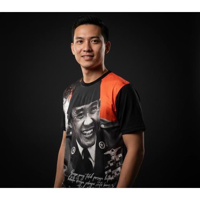 kaos pria baju dewasa kaos  sukarno katun poly poly