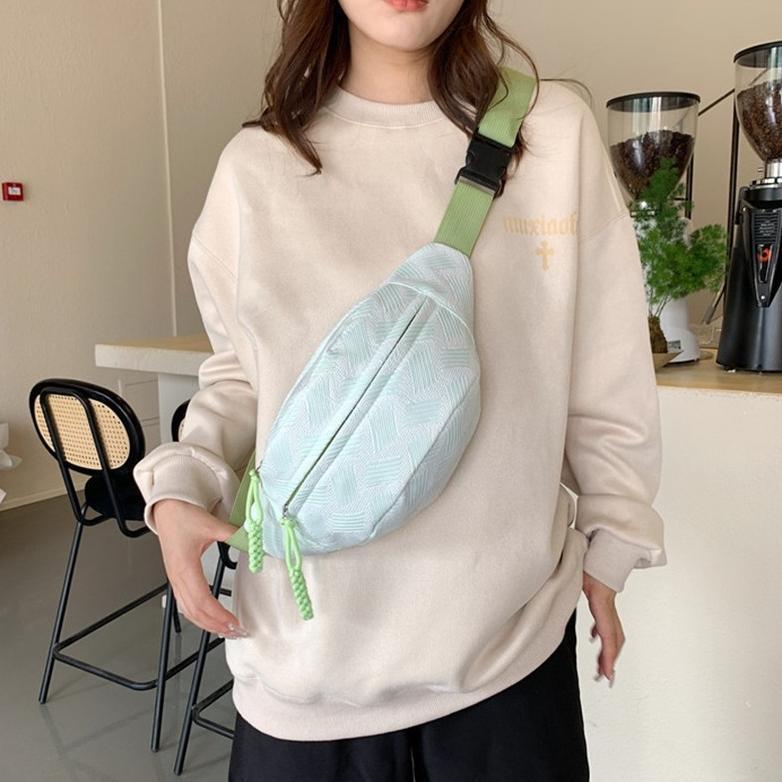 NEW DEALS [READY] Tas Selempang Wanita Korea Kekinian Tas Pinggang Olahraga Lucu Puffy Aesthetic Chi