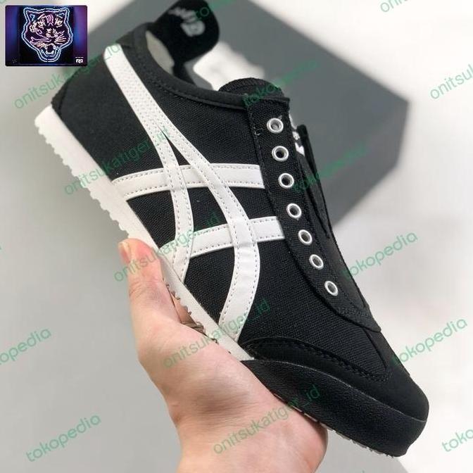 Ontska. Mexico 66 SlipOn Black White