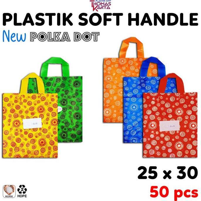 Akukamu- Plastik Hajatan 25X30 Motif Batik Polkadot Isi 50 Kantong Softhandle Tas Hidangan Snack Sou