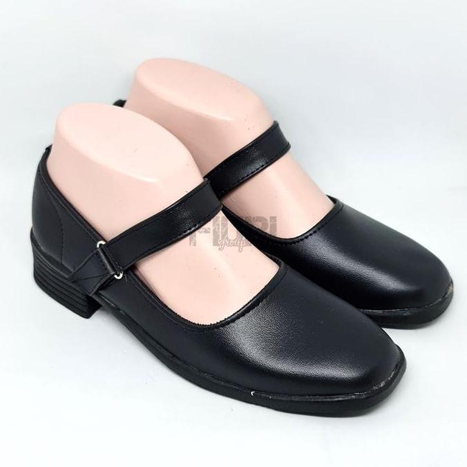Mild.stander - FIURI OFFICIAL - LIA 36-43 HITAM - SEPATU PANTOFEL HITAM POLOS WANITA
