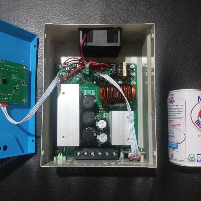 SCC MPPT 40A JNGE WiFi ready solar charge controller [terbaik]