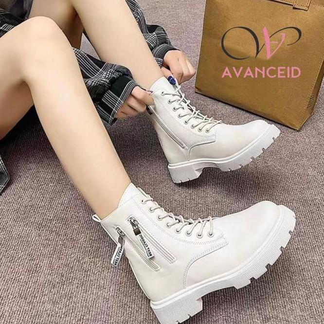 Avanceid Gongchan Boots Sepatu Sneakers Wanita Docmart Putih Hitam