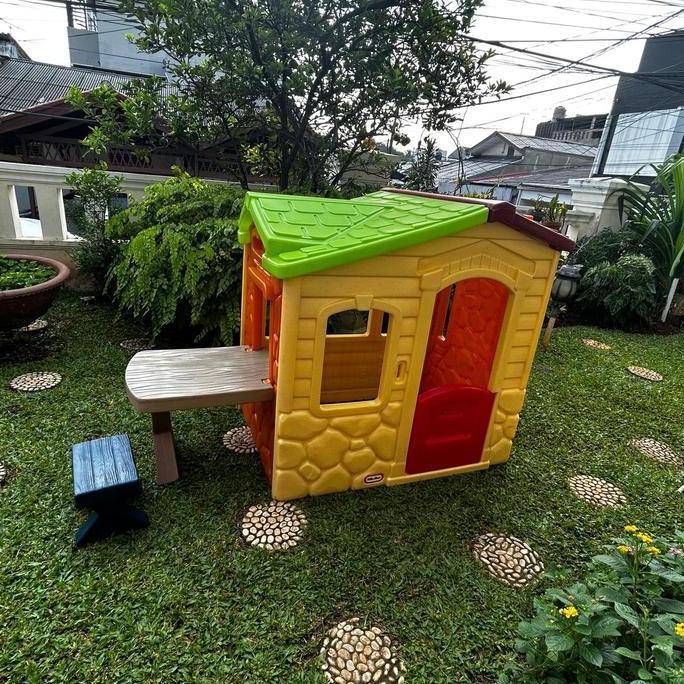 Preloved Little Tikes Picnic on the patio playhouse bukan lerado