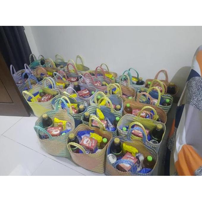 BELANJA SEKARANG Tas lurik anyaman Tas keranjang anyaman Tas belanja Tas jadul BELANJA SEKARANG