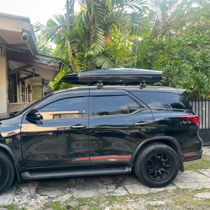 Roof Box Bagasi Atas Mobil 700L Slim ABS