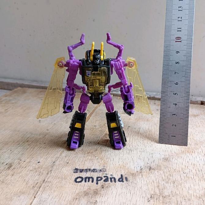 ROBOT TRANSFORMERS TITANS RETURN KICKBACK CS99