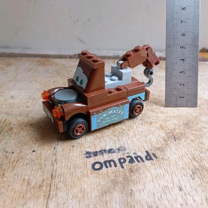 MAINAN BRICK TOW MATER CARS DISNEY CS99