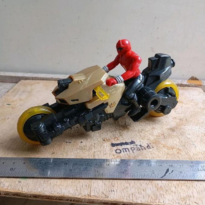 FIGURE POWER RANGERS MEGAFORCE DAN MOTOR CS99