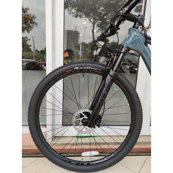 Shadow Bone Carbon MTB 29 inch Shimano Deore M6100 1x12