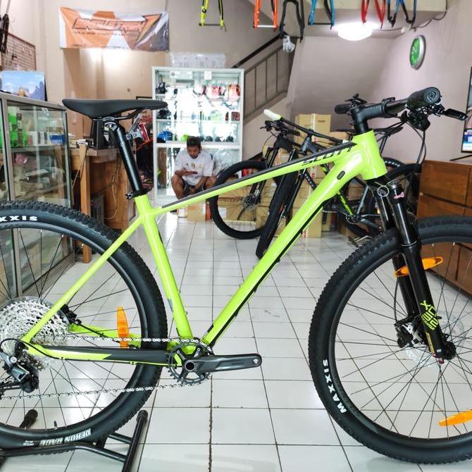 Scott Scale 980 MTB 29 Shimano Deore M6100 Suntour XC32 Syncros