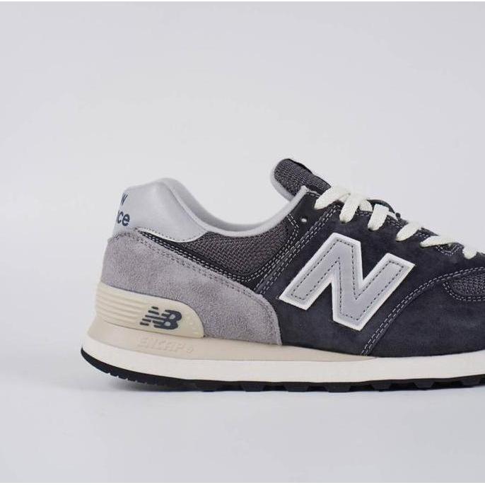 Sepatu Nb 574 Gm2 Dark Grey (100%Bnib)