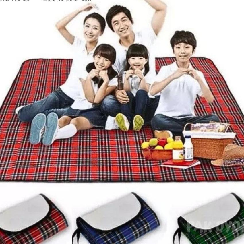 Tikar Piknik / Tikar Lipat Kotak Kotak Waterproof