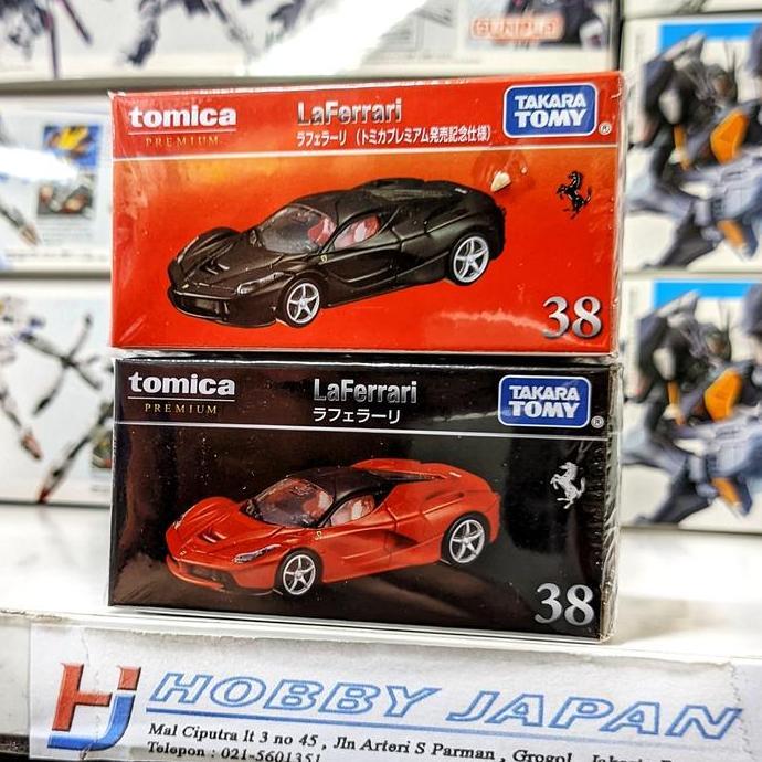 Tomica Premium 38 LaFerrari Black & Red