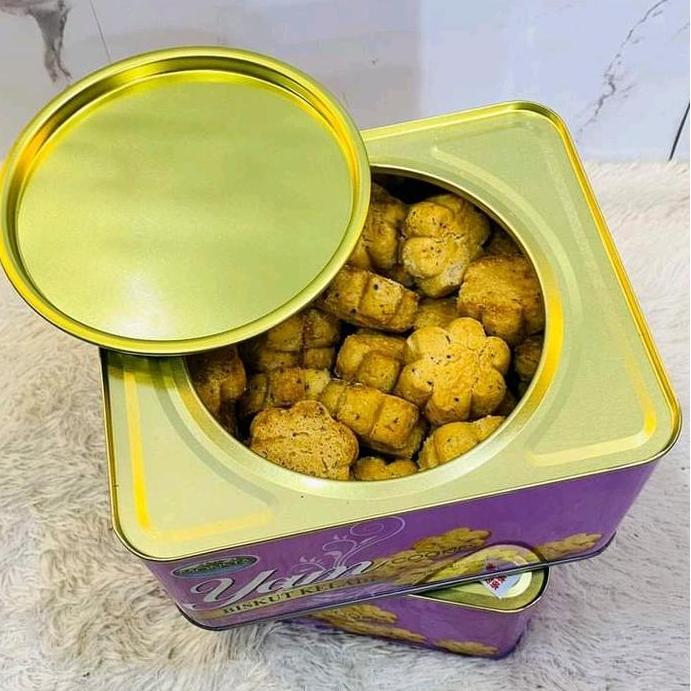 Roti yam biskuit keladi 1kaleng