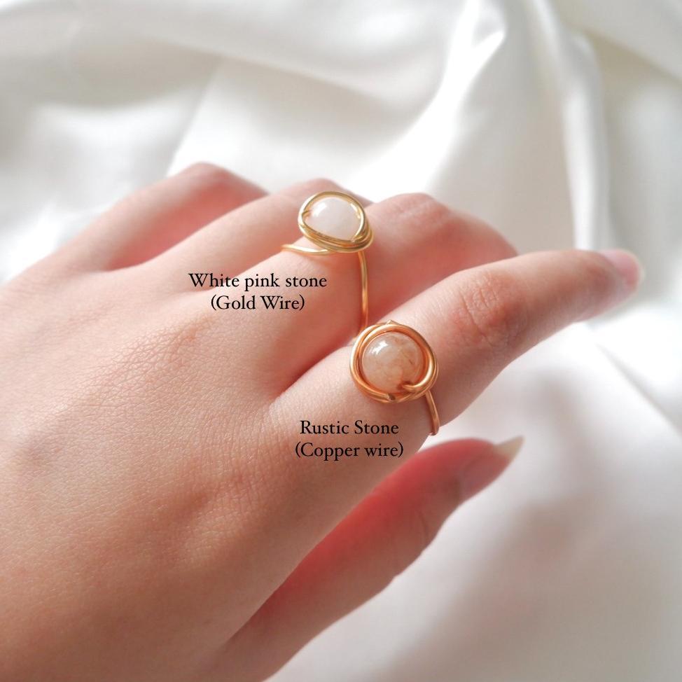 Round Stone Wire Rings