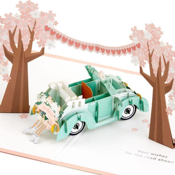 GREETING CARD- HALLMARK- WEDDING CARD- JUST MARRIED- CLASSIC CAR- 3D