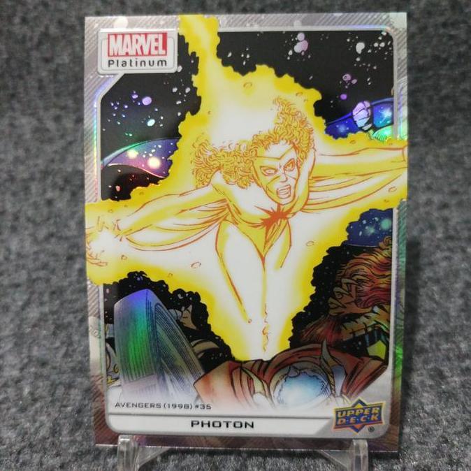 Upper deck marvel platinum 2023 photon rainbow refractor