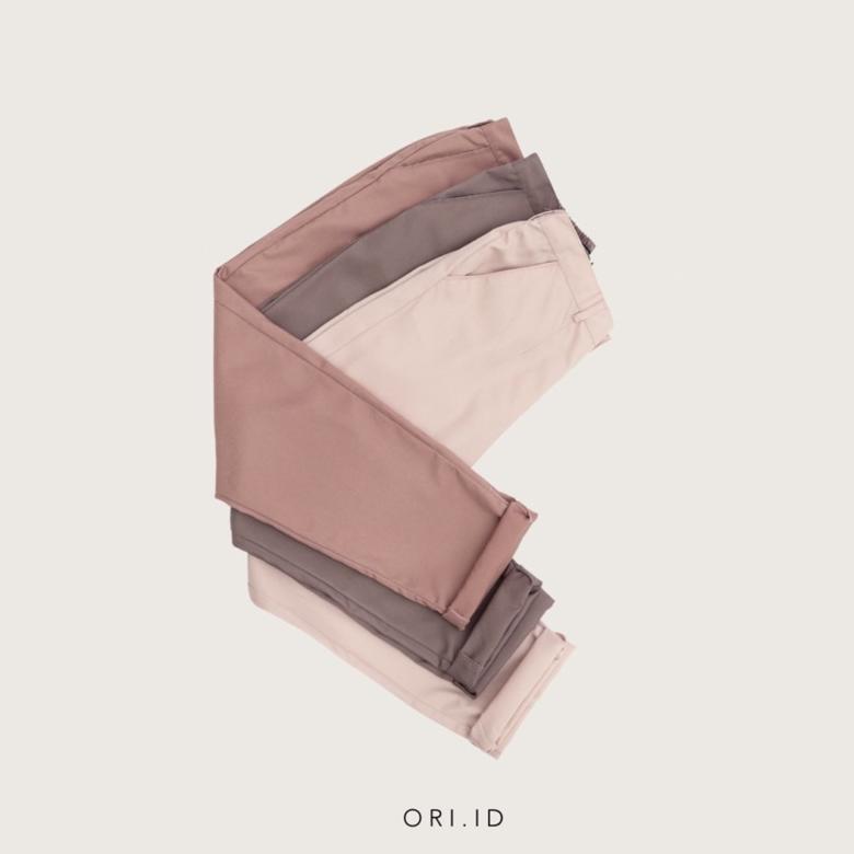 DISKON ORIOFFICIAL - NAVIRA PANTS SIZE M L / CHINO PANTS PREMIUM