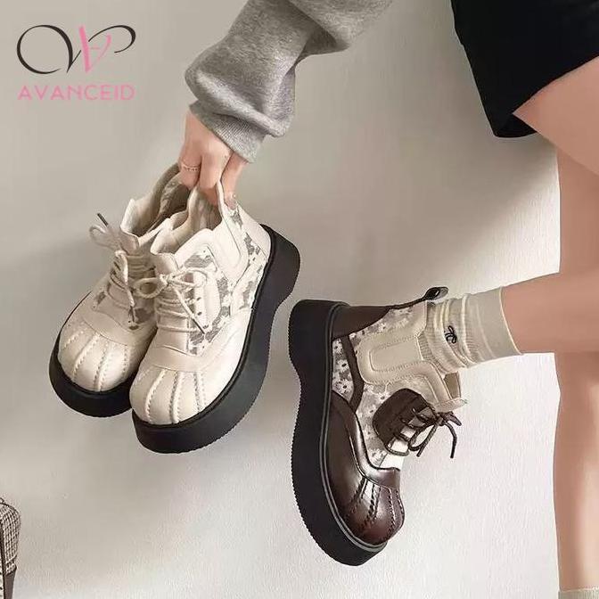 AVANCEID CHANYEOL Boots Sepatu Sneakers Wanita Docmart Putih Hitam