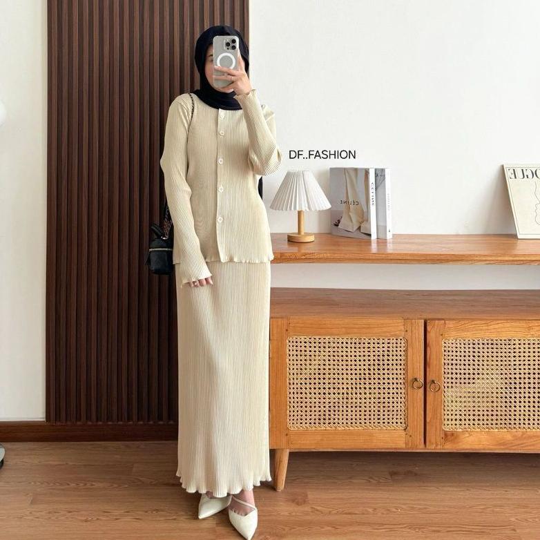 READY STOCK STELAN WAVY ROK ATASAN CARDIGAN / SET WAVY ROK CARDIGAN SET ROK PLISKET WAVY