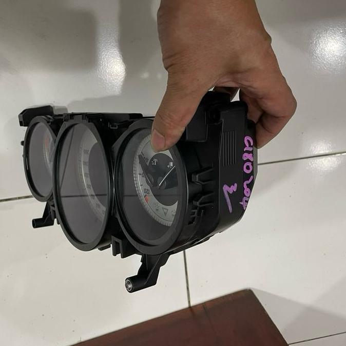 Speedometer W204 Mercedes benz copotan spedometer second