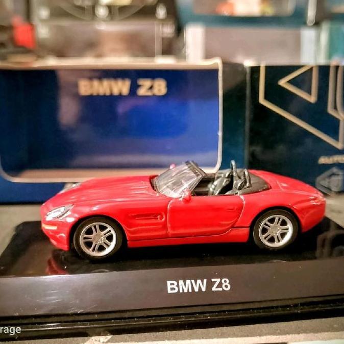 DIECAST AUTOART AUTO ART BMW Z8 RED AG27