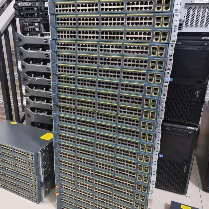 Switch Cisco Catalyst 2960 Plus SI WS-C2960+48TC-S 48Port Managed